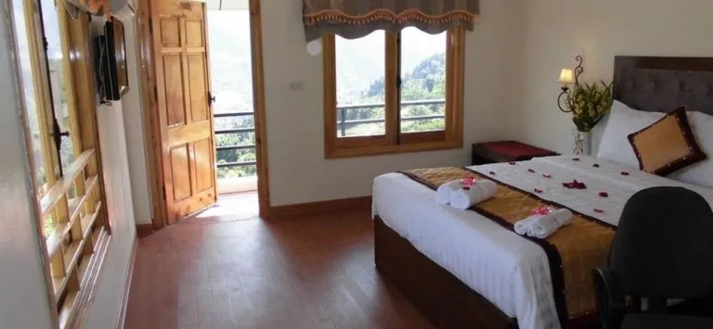 Eden Mountain View Hotel