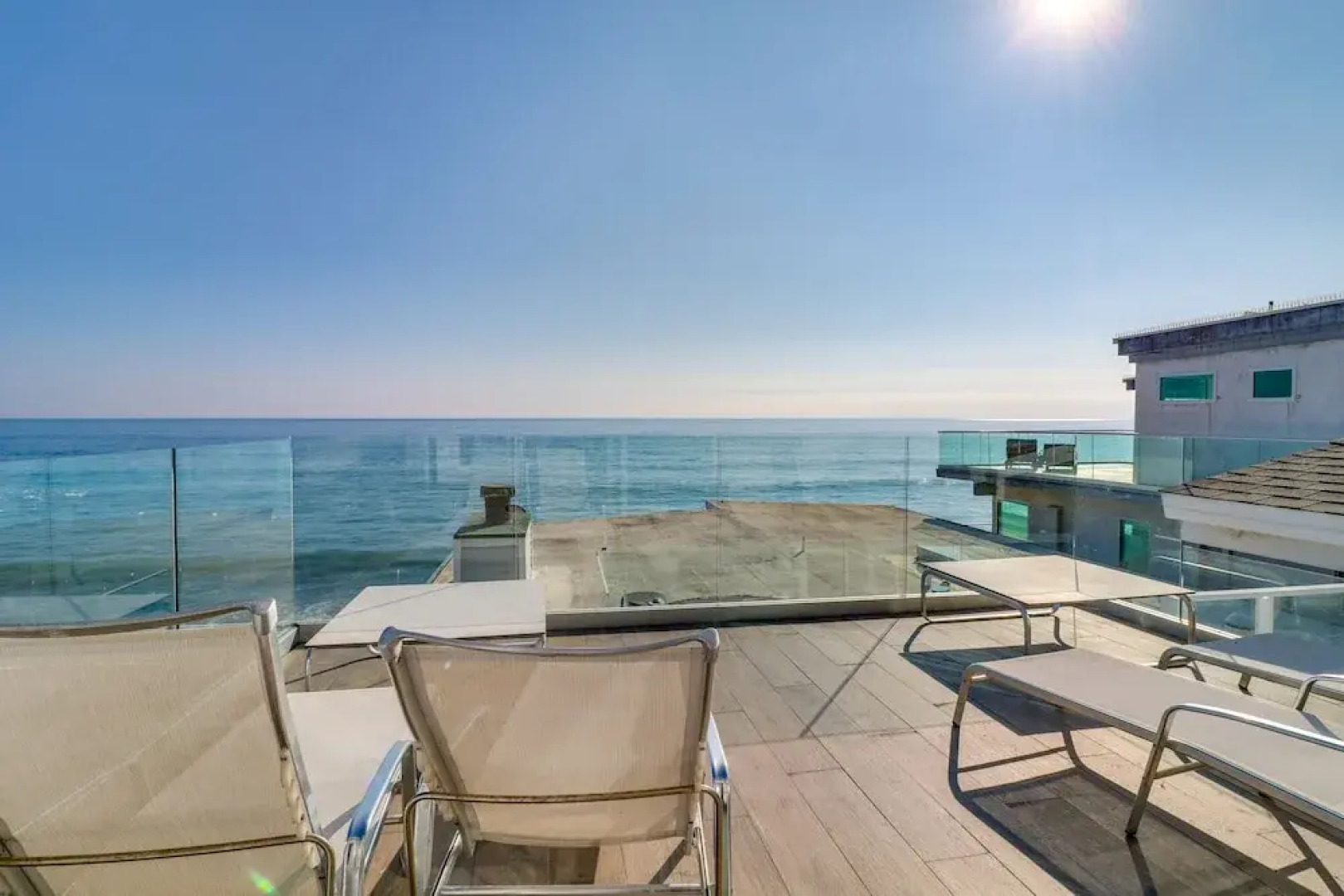 Beachfront Malibu Apartment w/ Ocean-view Balcony
