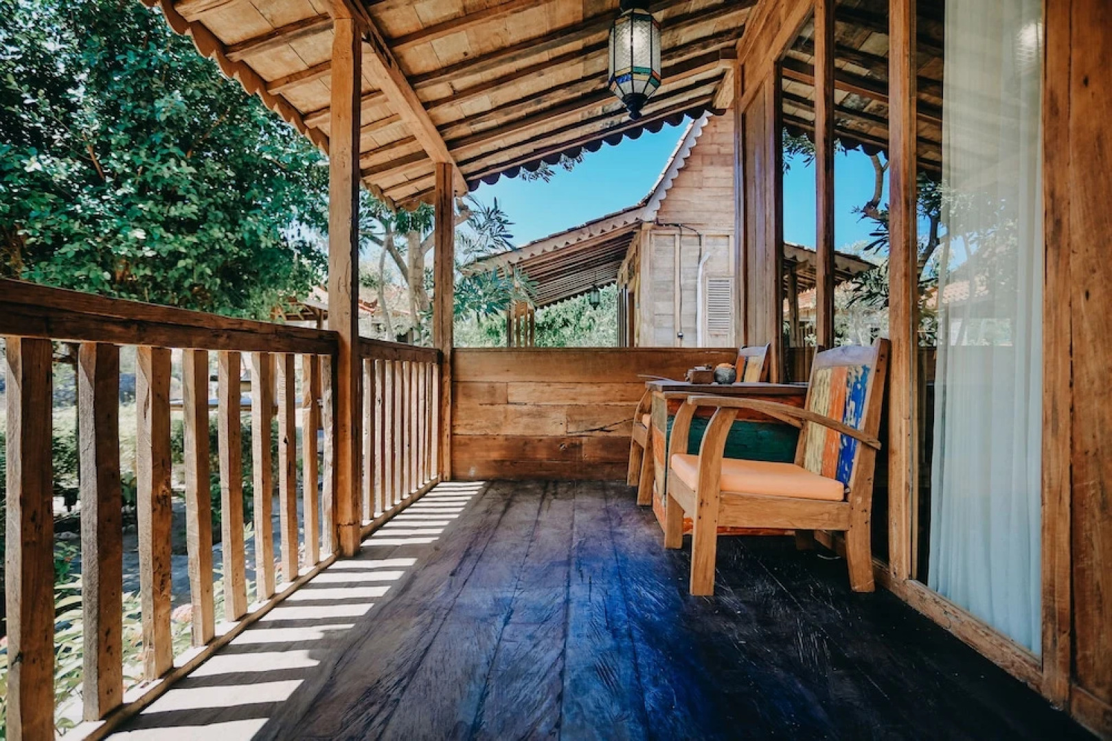 Jukung Cottage Beach Bar And Restaurant