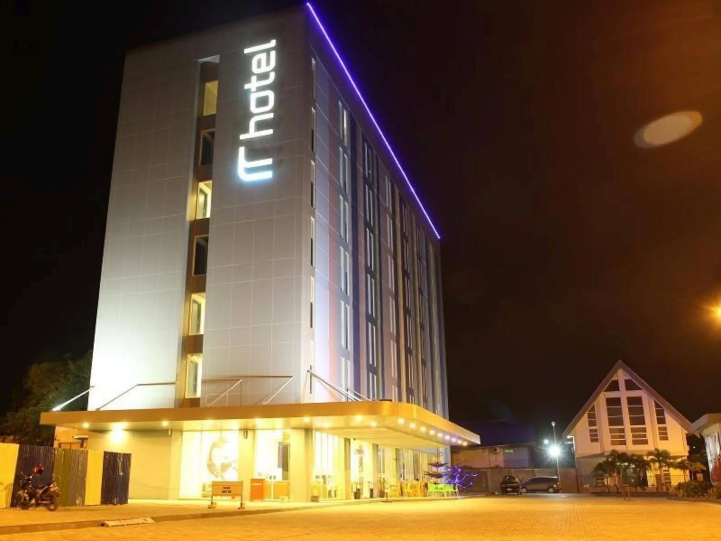 Roa Roa hotel Palu