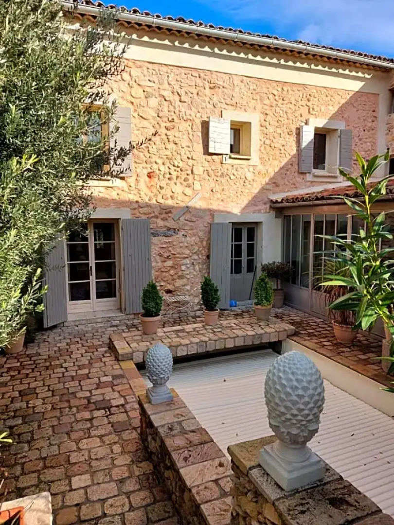 Le Mas de Perrotet en Roussillon