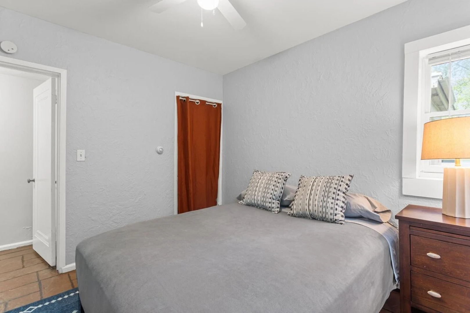 Tudor Style Apartment near MSU