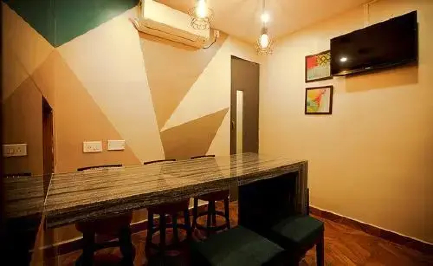 Pod N Beyond Smart Hotel