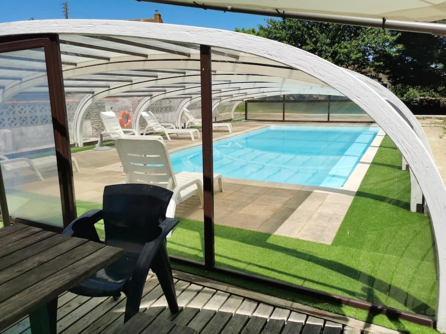 House With 2 Bedrooms in Froidfond, With Pool Access and Furnished Ter