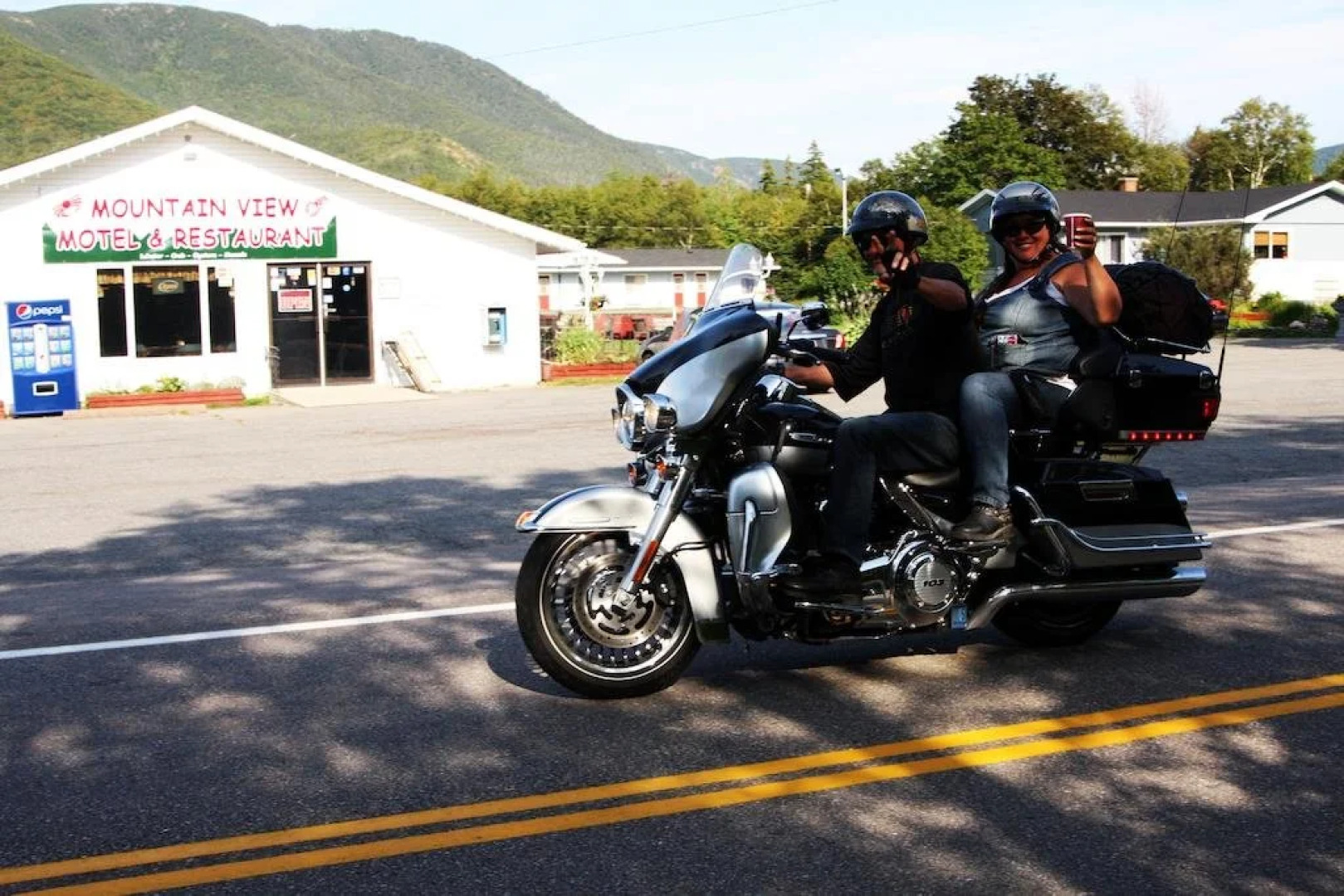 The Mountain View Motel & Cottages