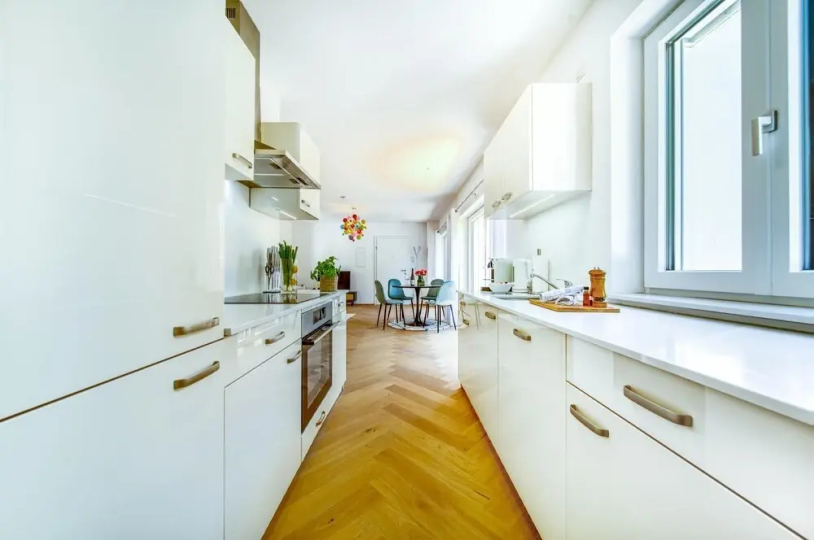 Deluxe Apartment With Terrace and Parking in the Historic City Centre of Krems an der Donau