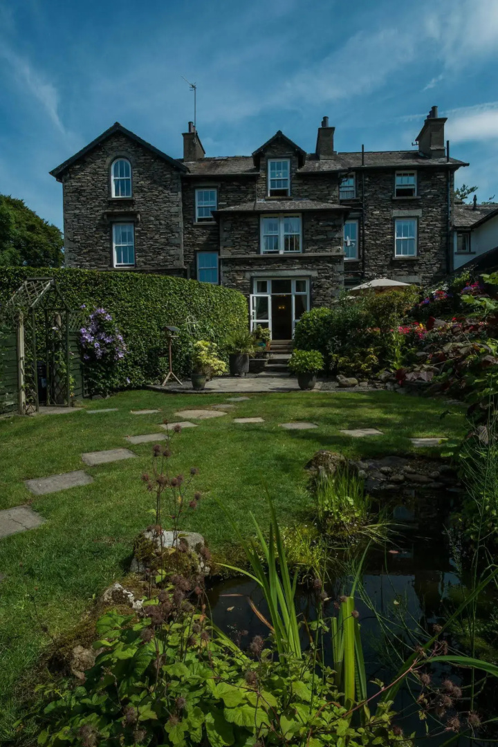 The Willowsmere - Adults Only
