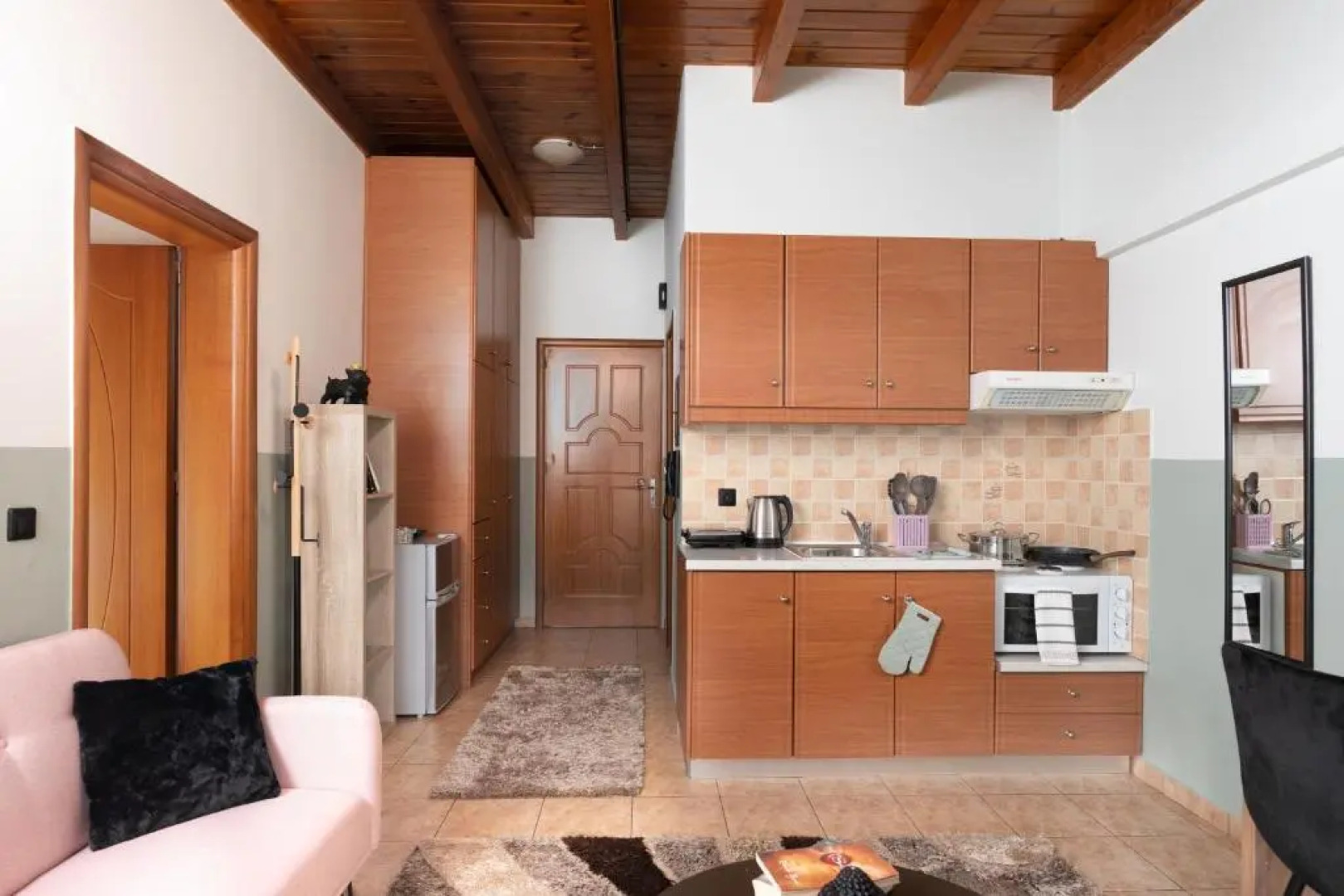 Eagle's Nest City Apartments