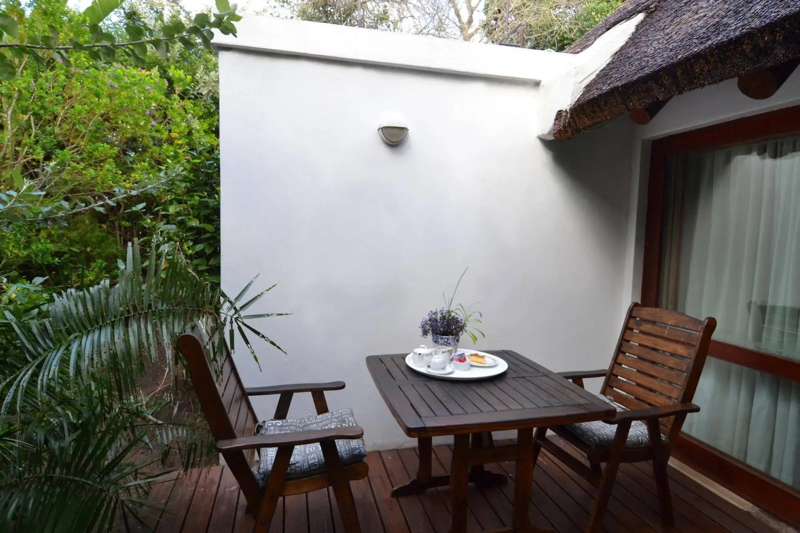 Thatchwood Country Lodge