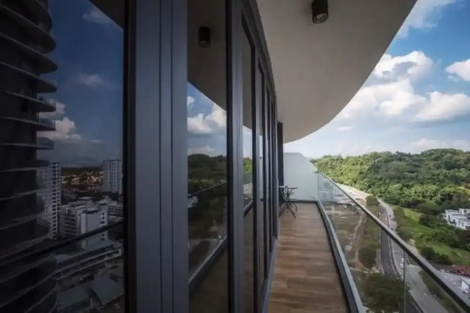 Arte S 3 Bedrooms Condo