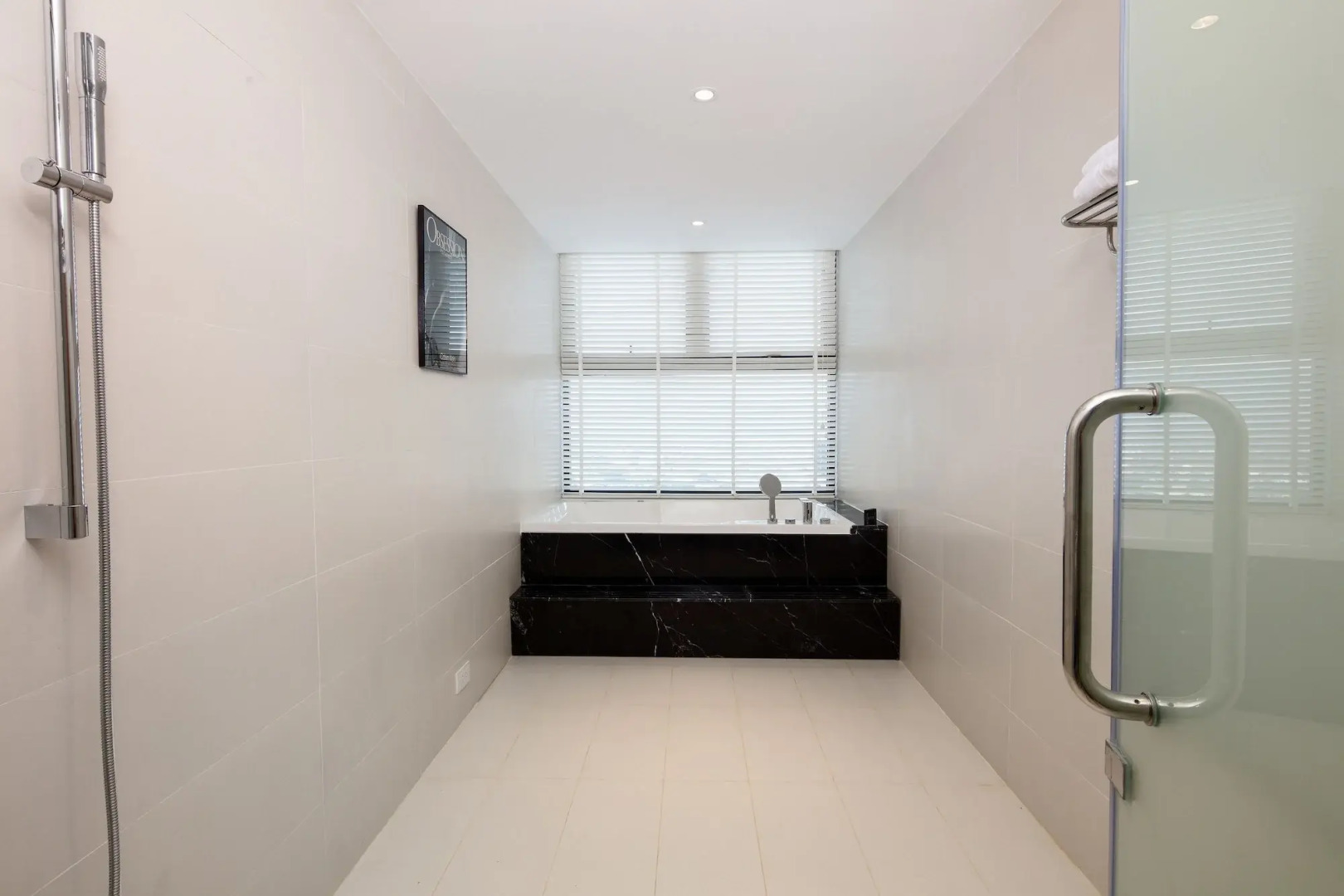 Maple Hotel & Apartment