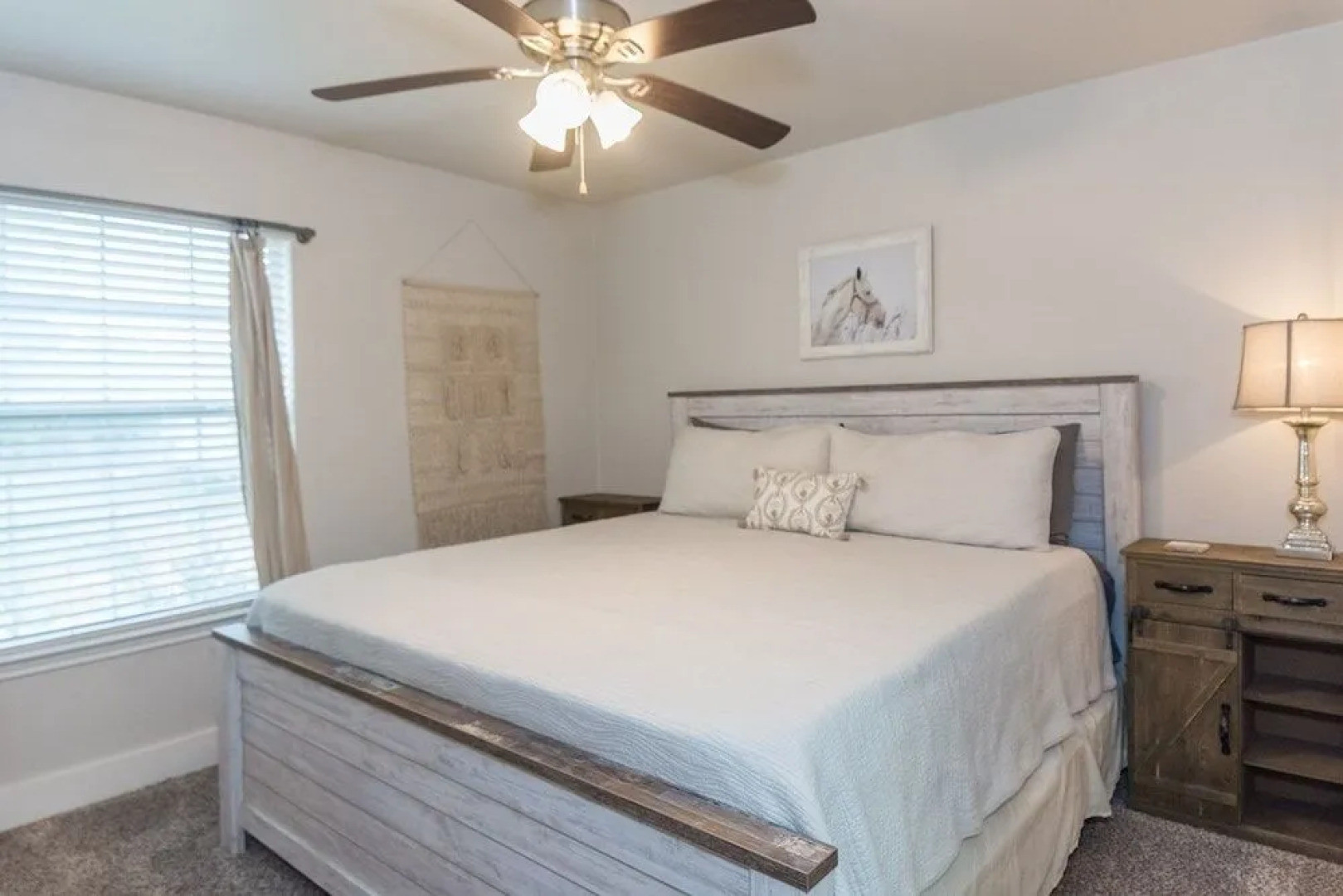 Fredericksburg Fun 3 Bedroom Apts by Redawning