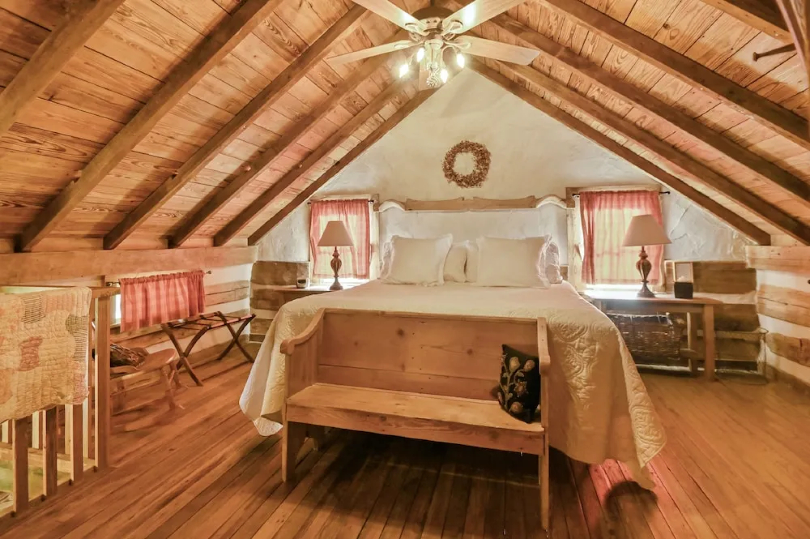 Ab Butler - Both Suites 2 Bedroom Cabin by RedAwning