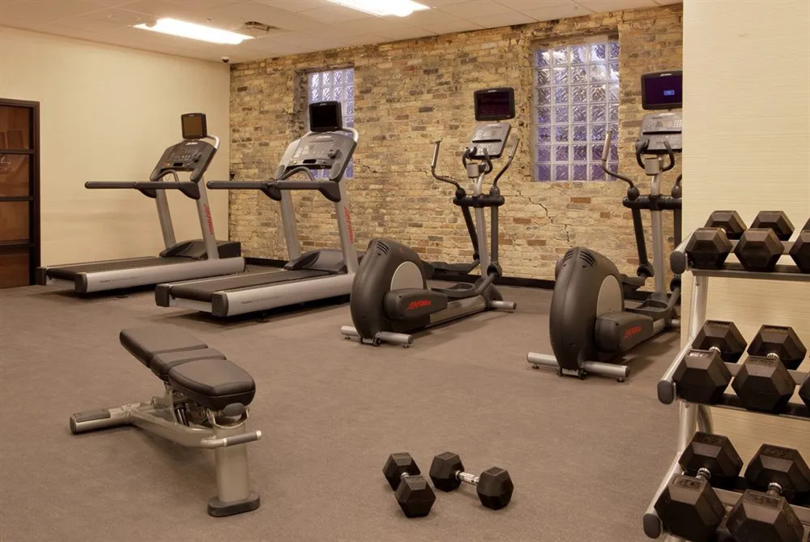 Fairfield Inn & Suites by Marriott Milwaukee Downtown