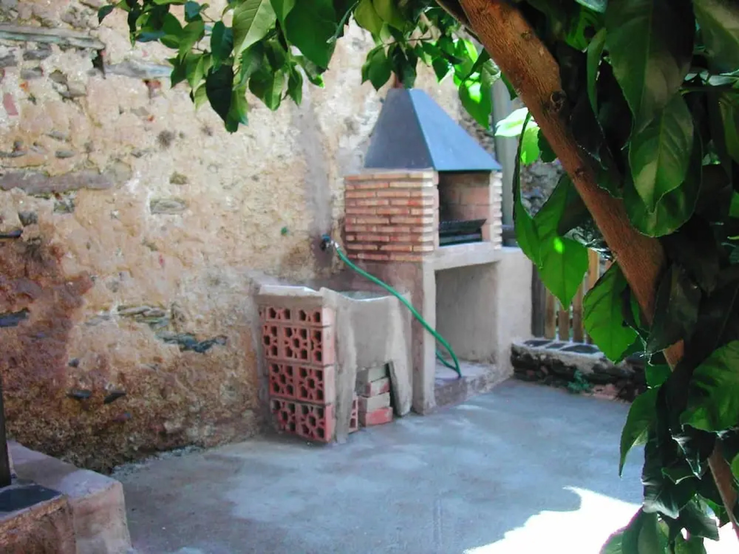 House With 4 Bedrooms in Robledillo de Gata, With Wonderful Mountain View, Terrace and Wifi