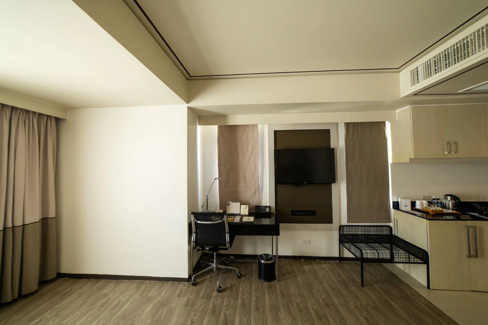 Seda Centrio - Newly Renovated