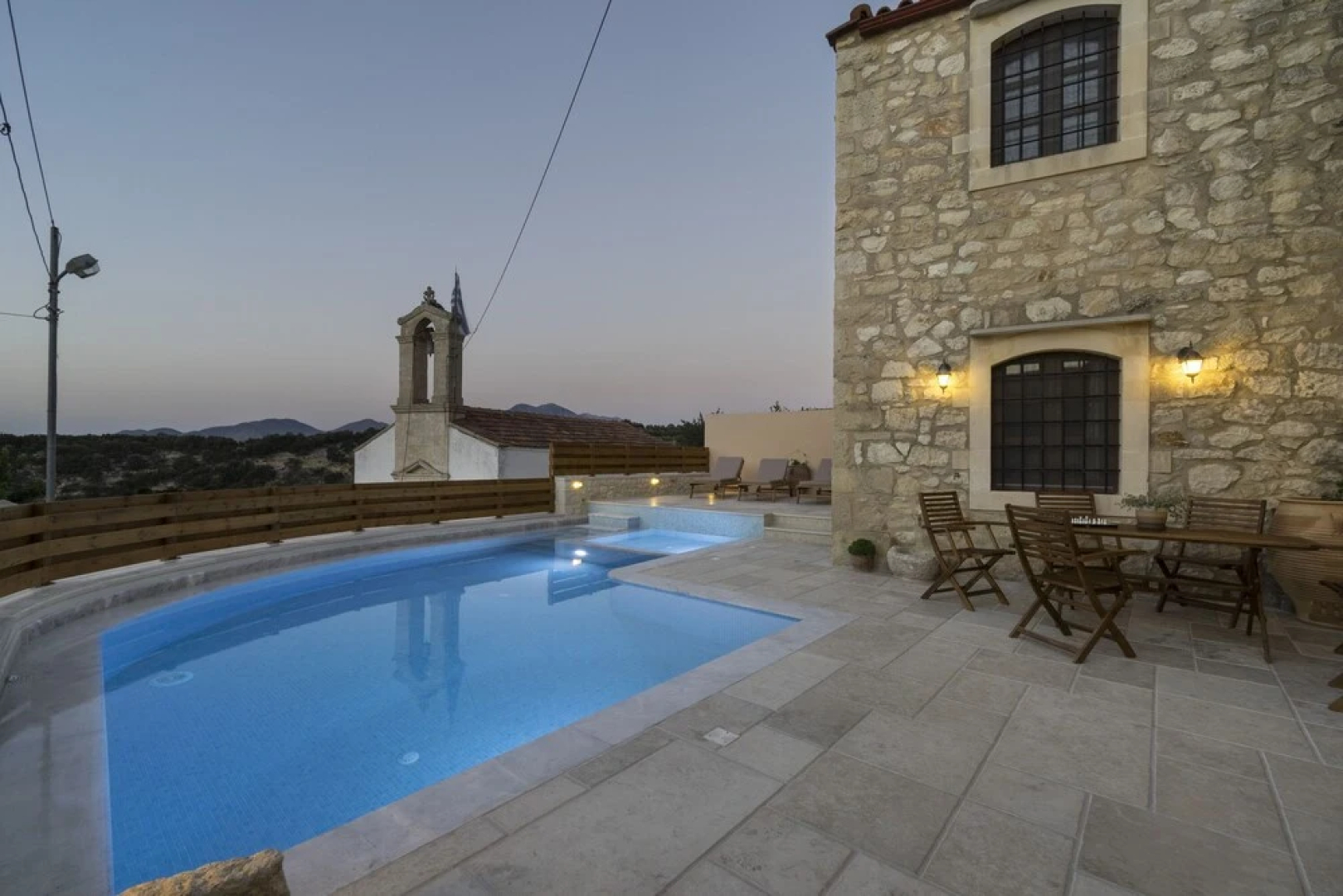 Traditional Apartments Kaladare
