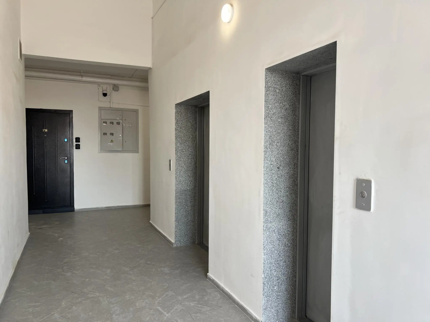 Live (Лайв) на улице Камзина 41/3