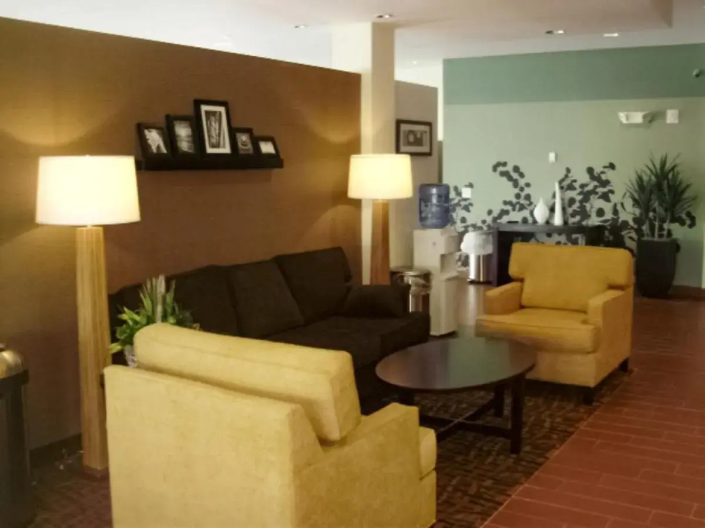 Sleep Inn & Suites Airport