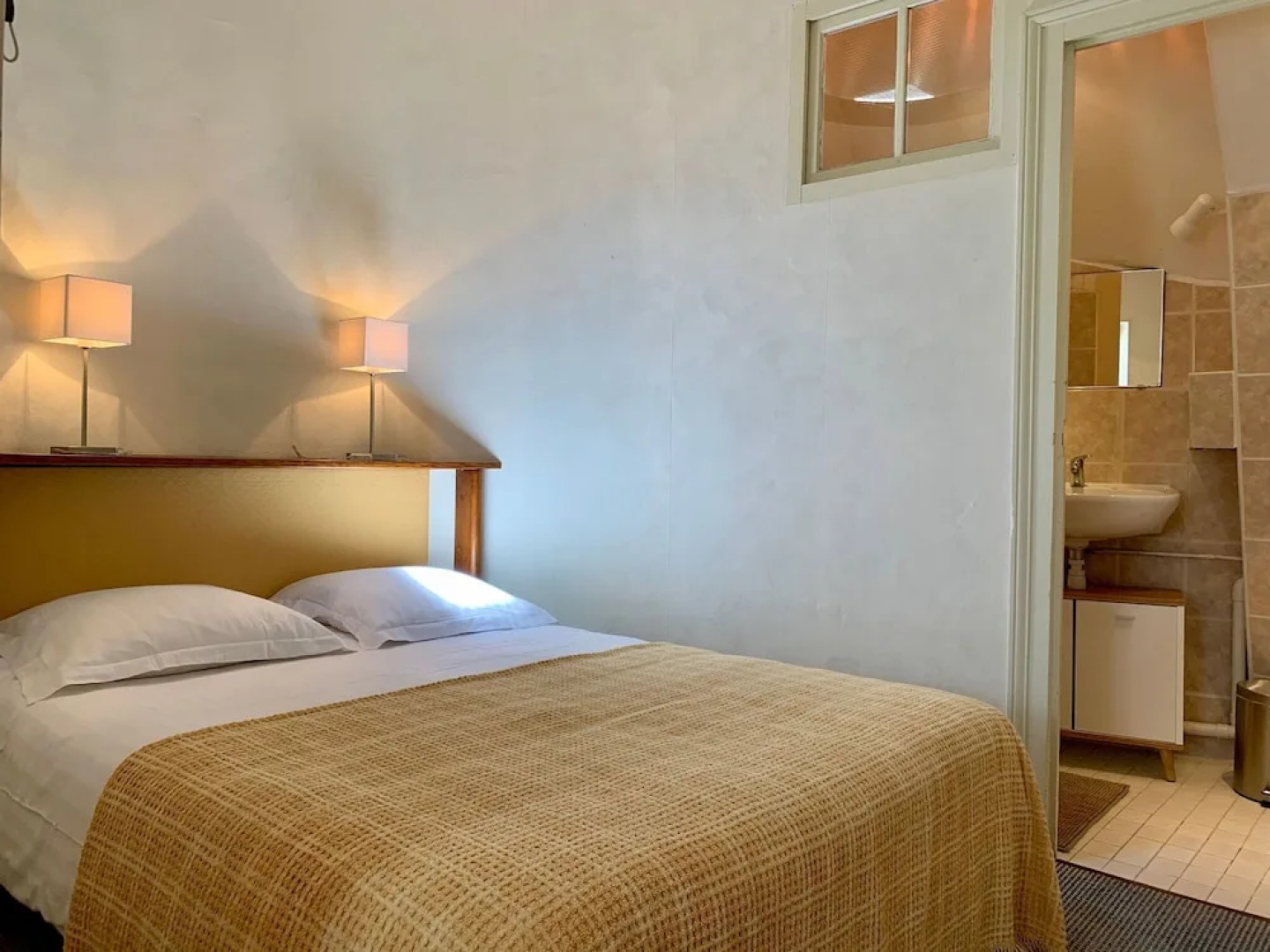 Cosy Apartment in a Beautiful Villa