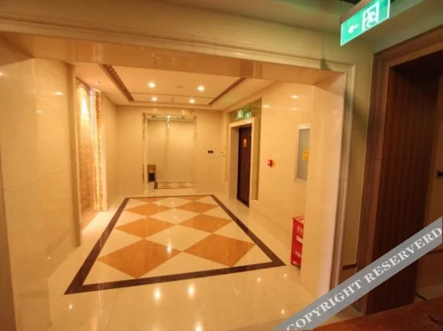 Wujiaqu Yingbin Hotel