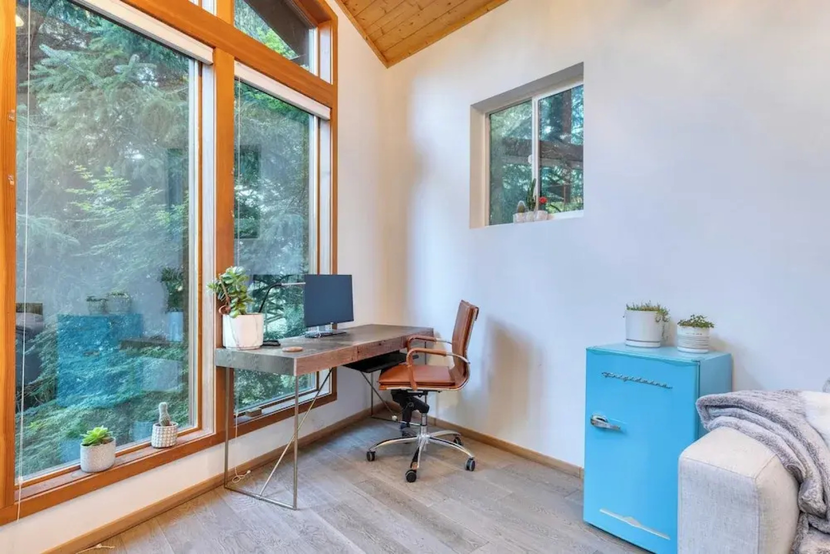 Coastal Escape w/ Balcony, Firebowl & Ocean Views Near Manzanita Sunset House by Avantstay