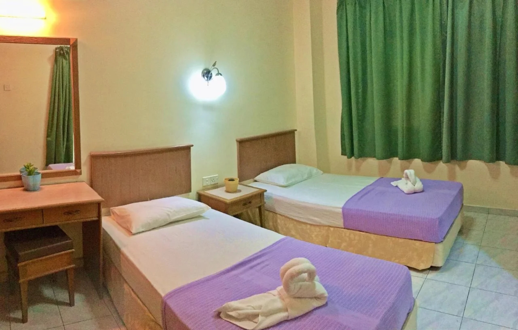 Teluk Batik Holiday Apartment