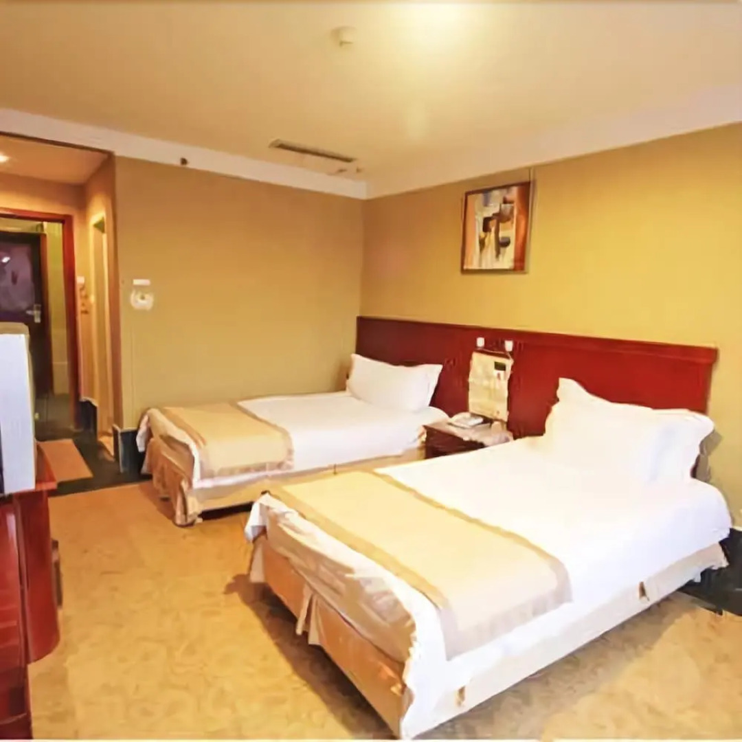 Xixia Guanhe International Hotel