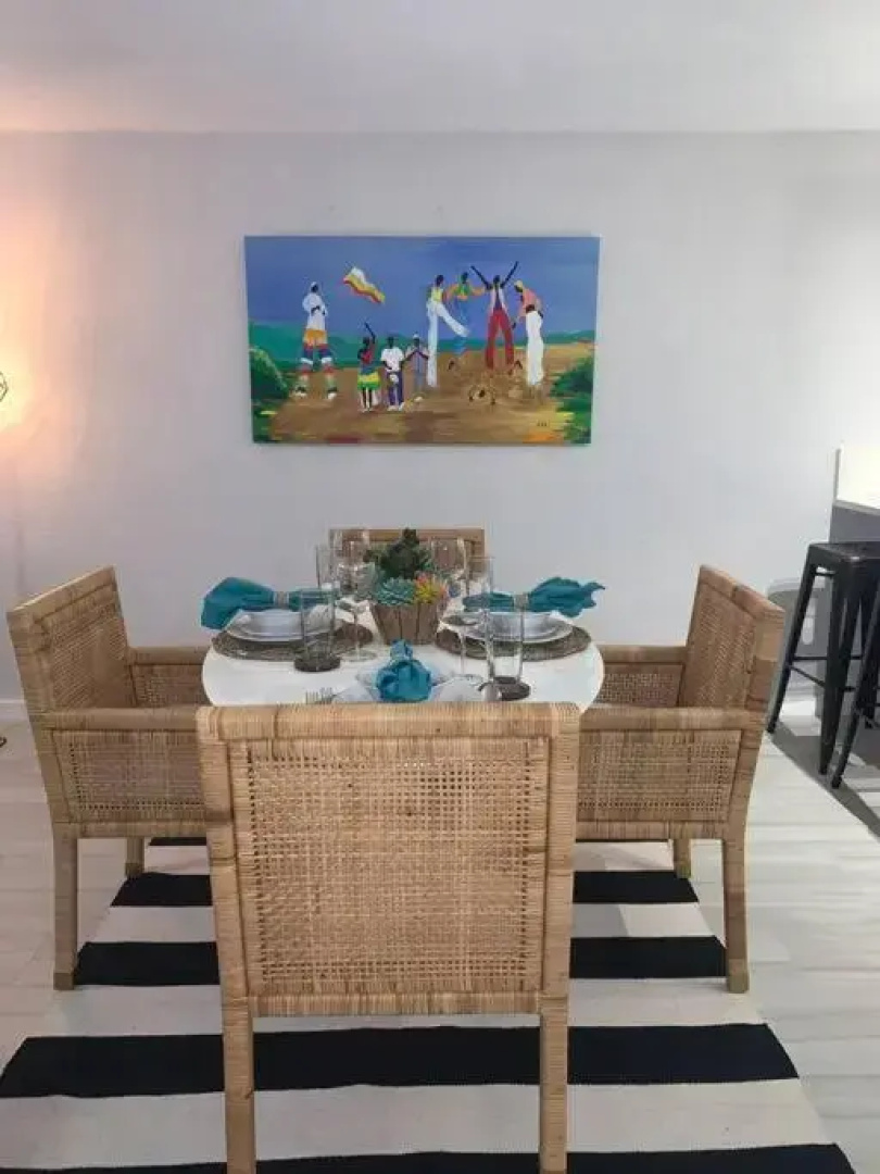 8 Banyan Court