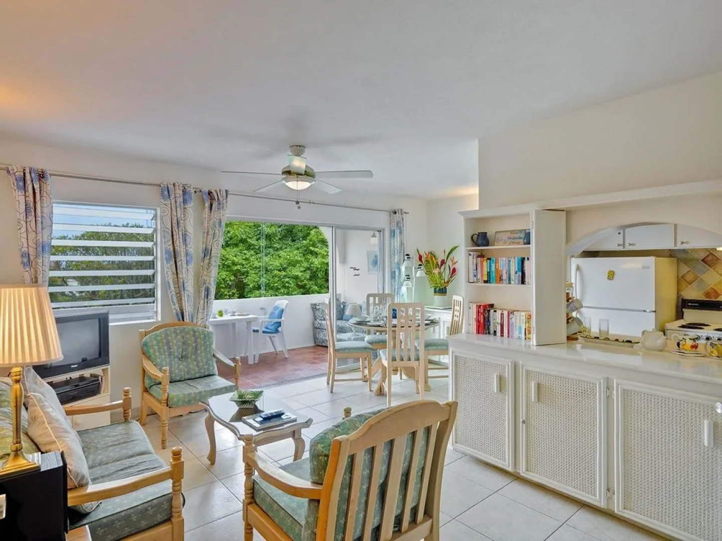 Best Luxury Spot - Holetown