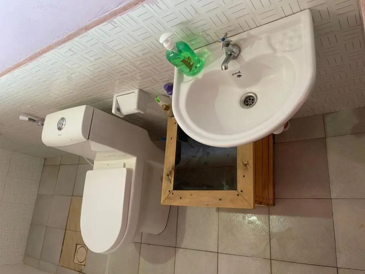 Barie's Apartment & BB