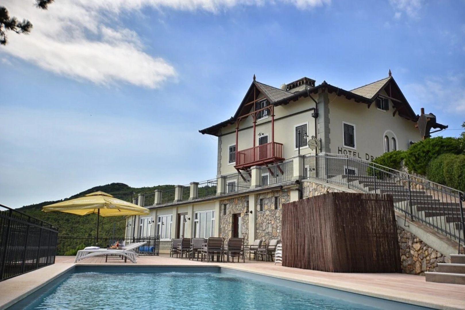 Thymianos Apartments