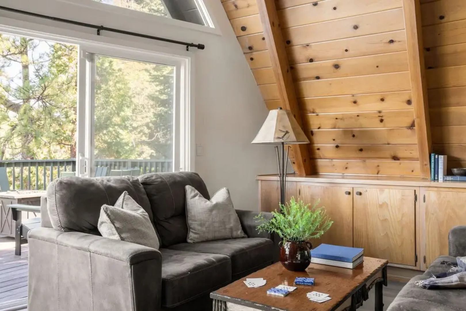 Wildhaven by AvantStay Stunning A-Frame Home w Gorgeous Views Game Room