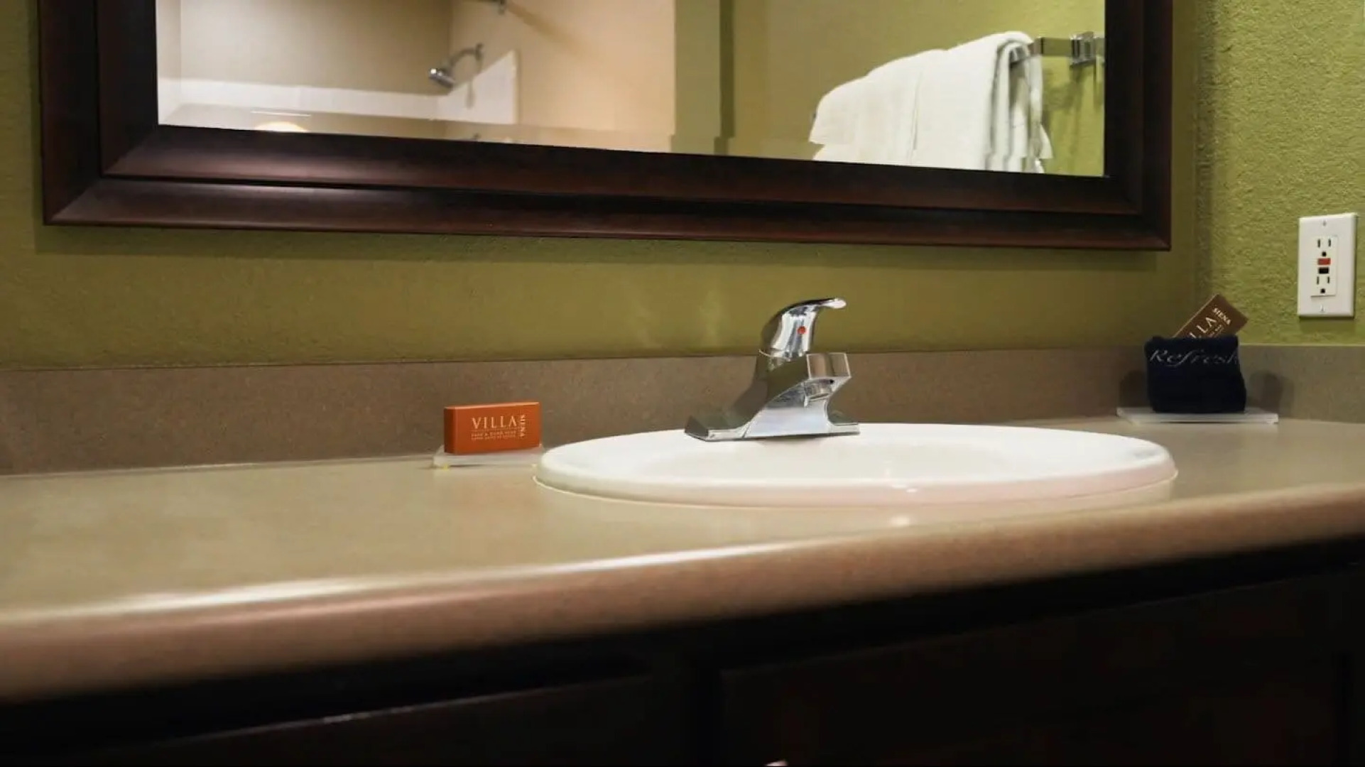 London Bridge Resort