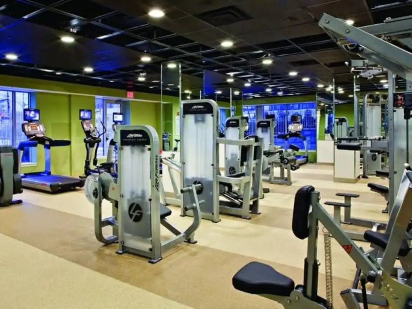 Global Luxury Suites at White Plains