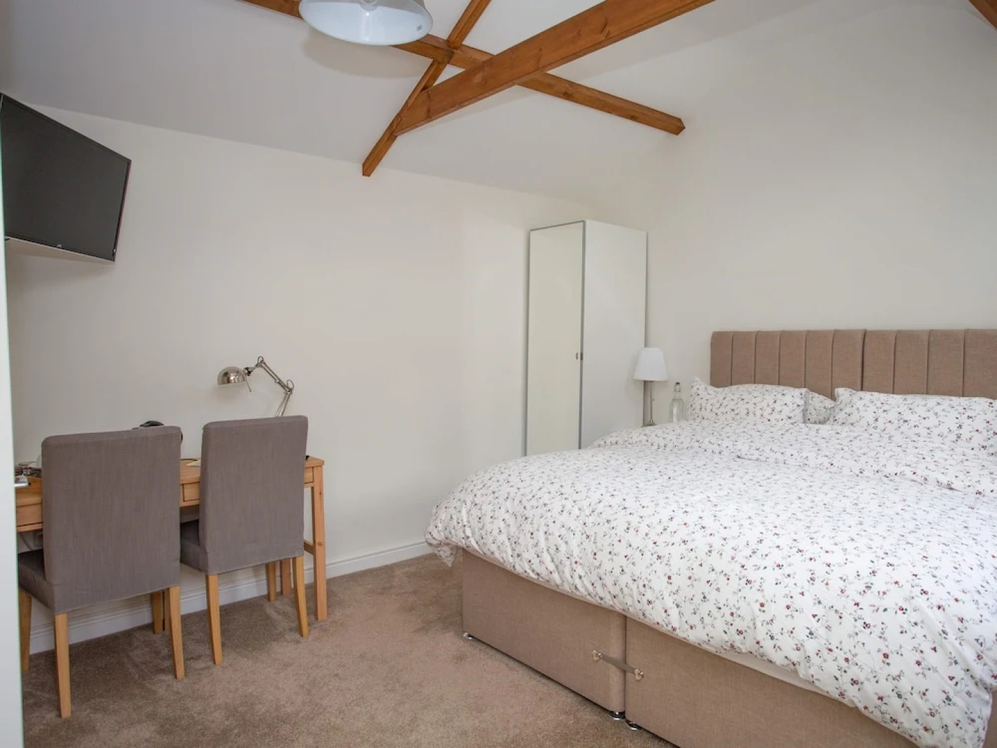 Forge House Yaxham Bed & Breakfast