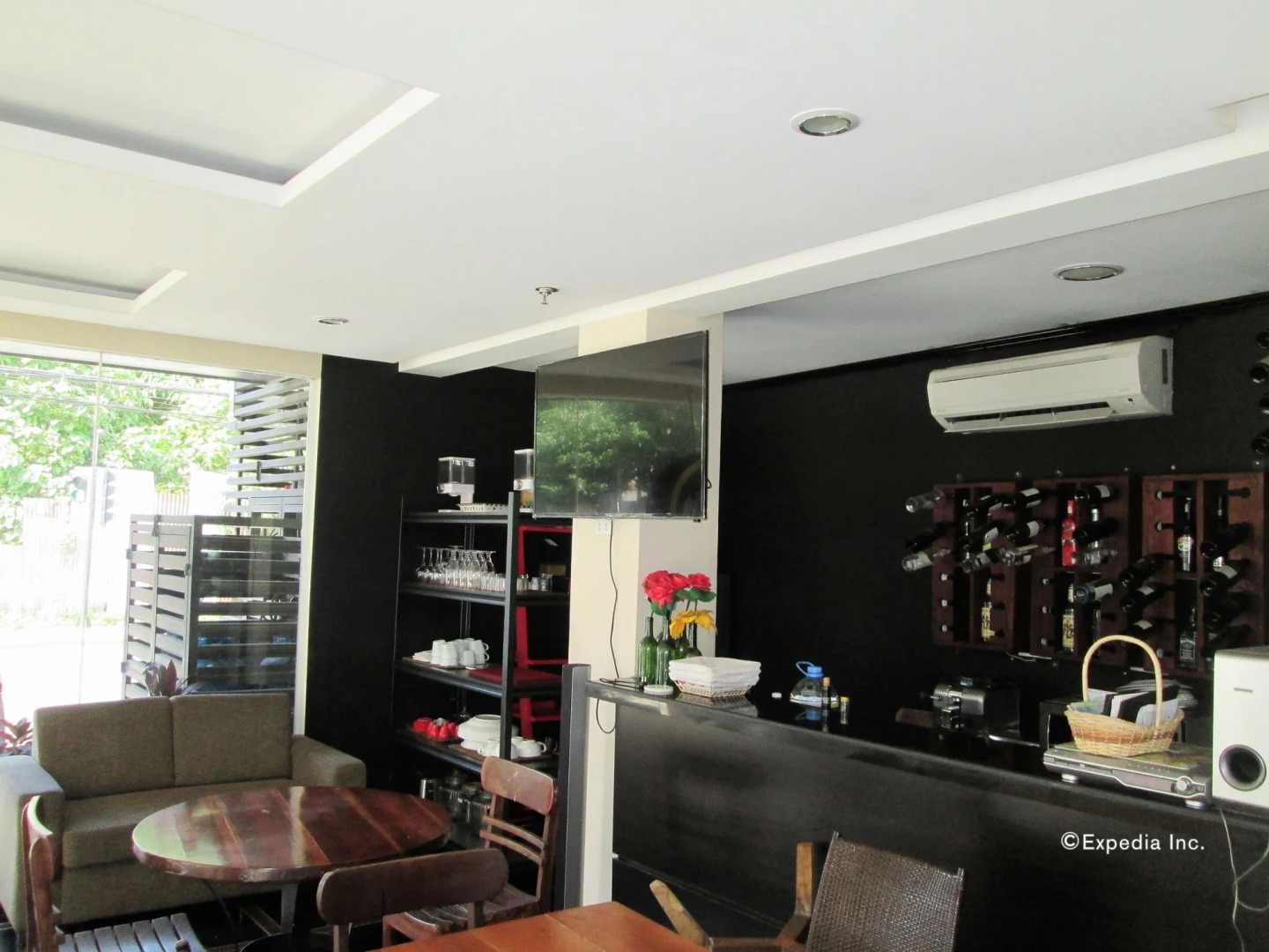 Upperhouse Hotel Formerly Pacifico Boutique by Hiverooms