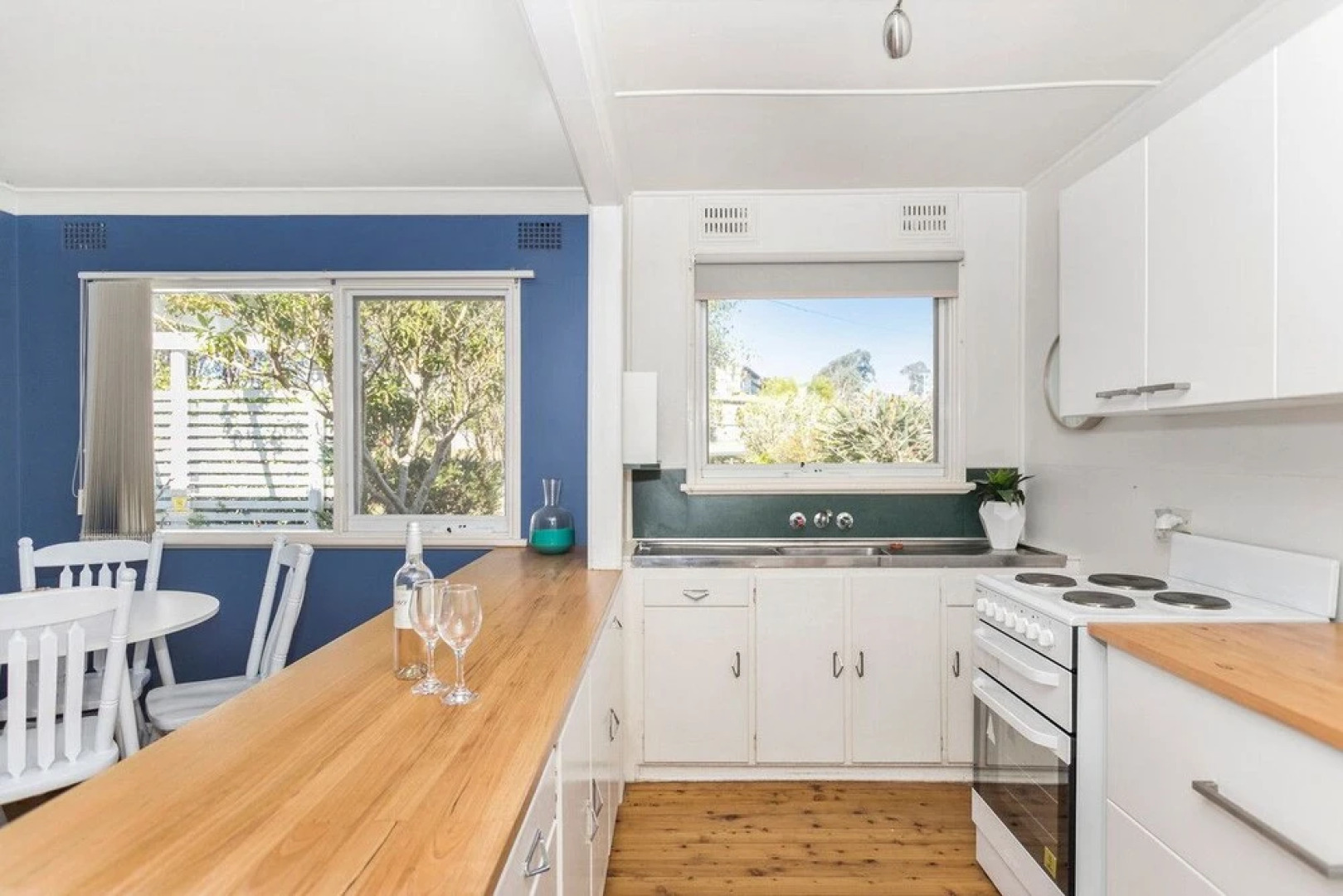 Mollymook Beach Cottage