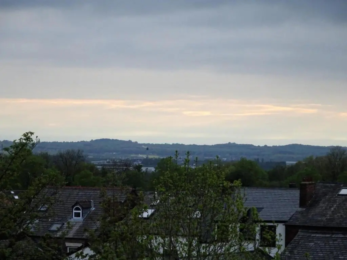 Wigan Central I 1 & 2 Bed Executive Apartments I Family Rooms I Private Balcony I Free Parking