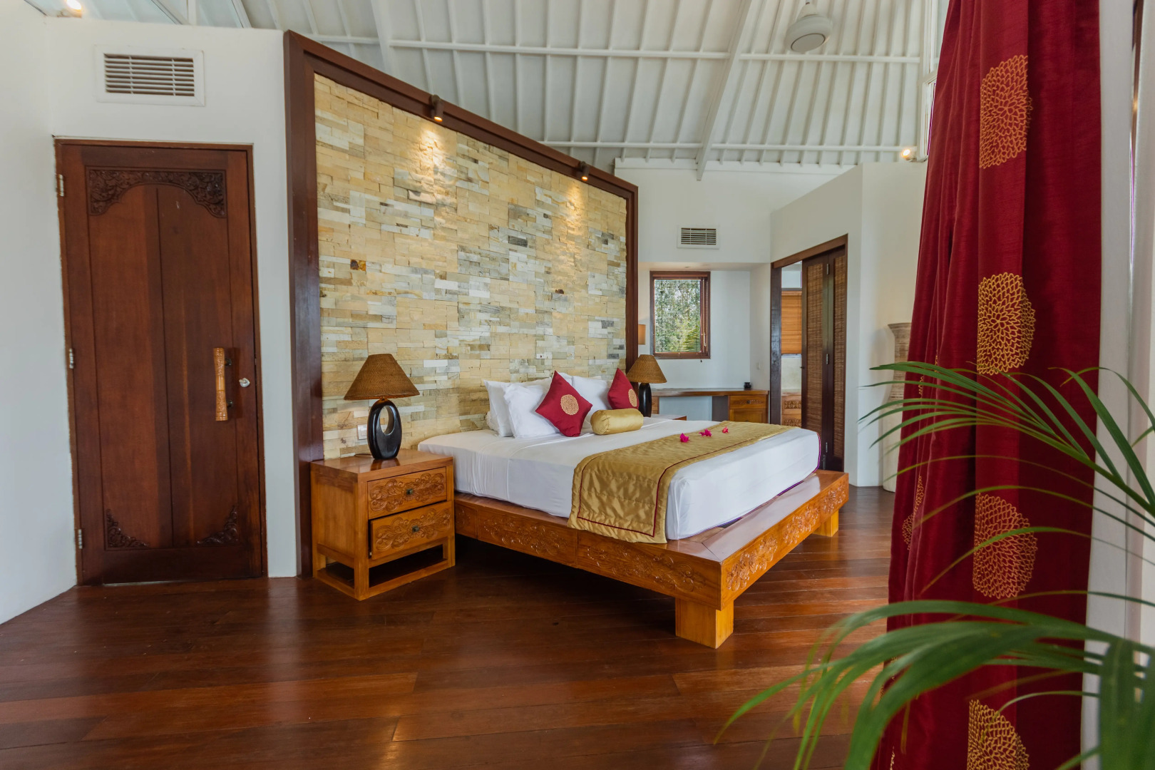 Batu Karang Lembongan Resort & Spa