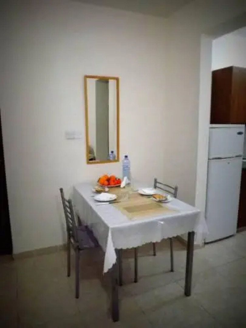 Melpo Court