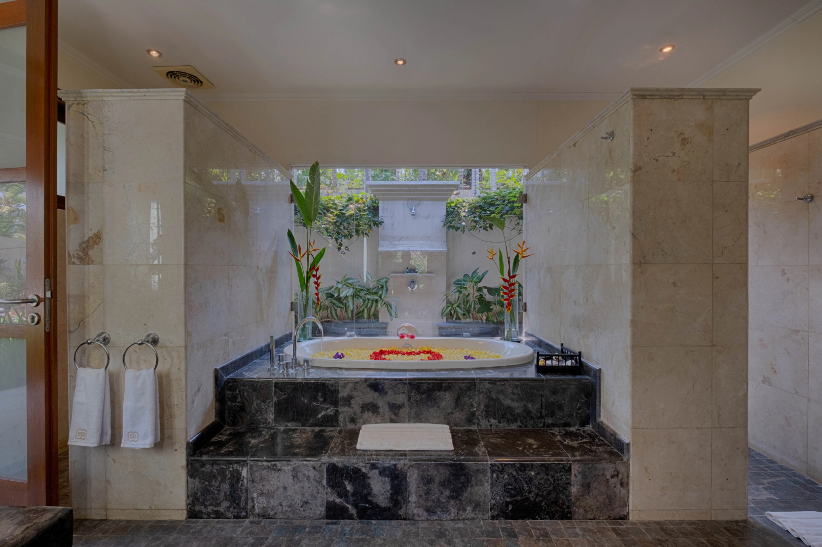 Kutus Kutus Saba Beach Villa