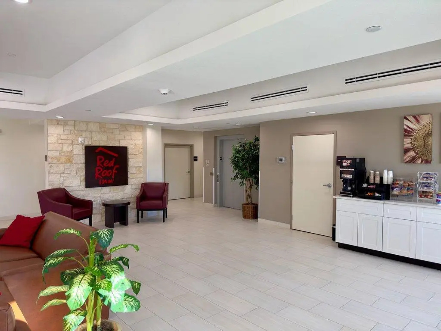 Red Roof Inn Hutchins