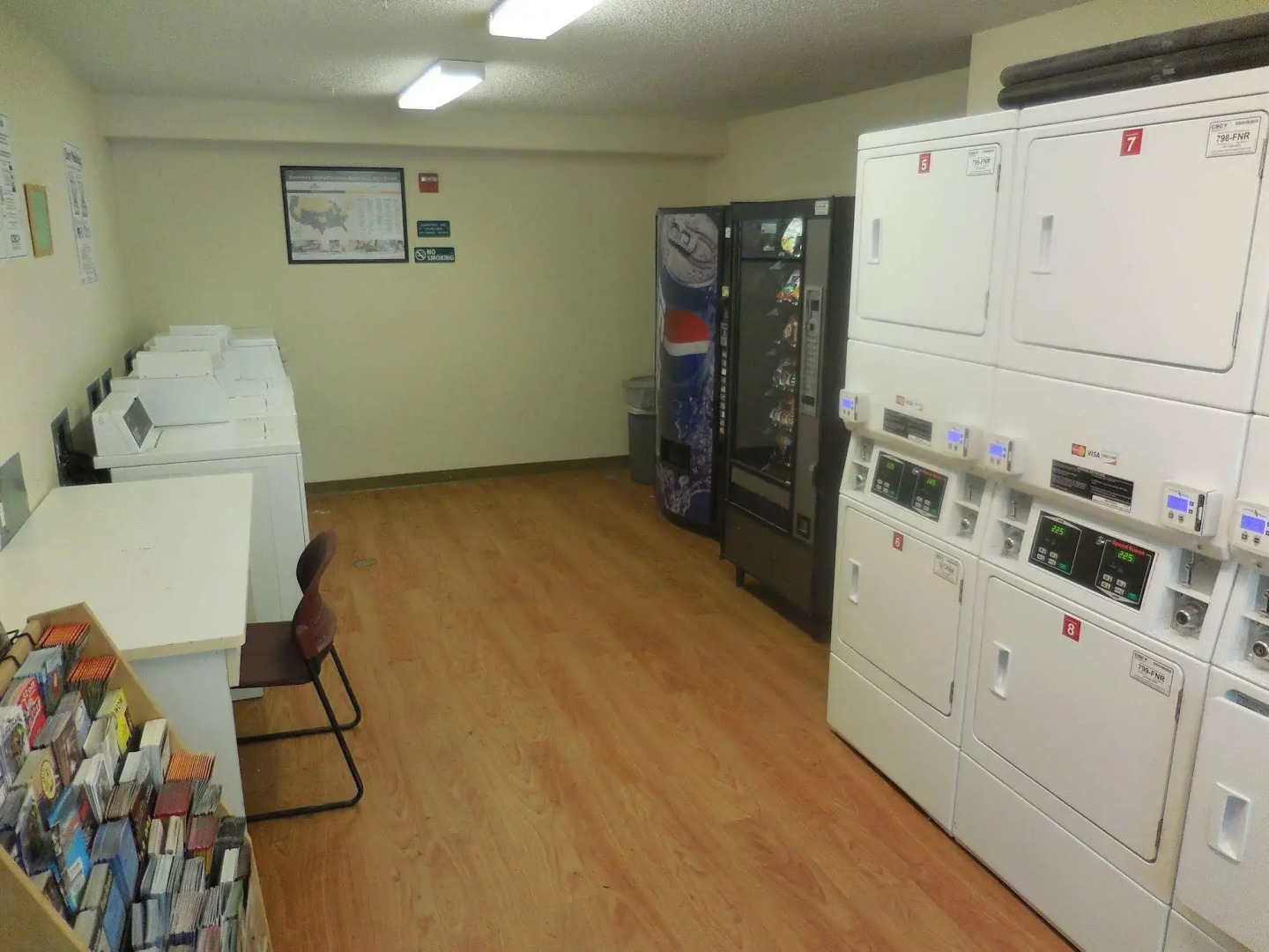 HomeTowne Studios by Red Roof Spokane - Valley