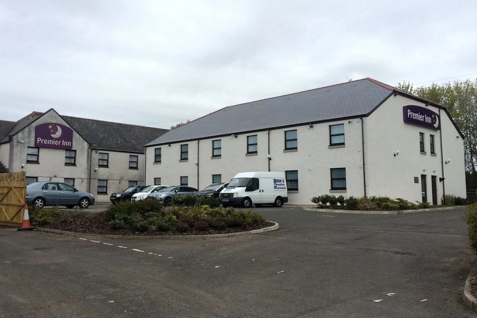 Premier Inn Dundee West