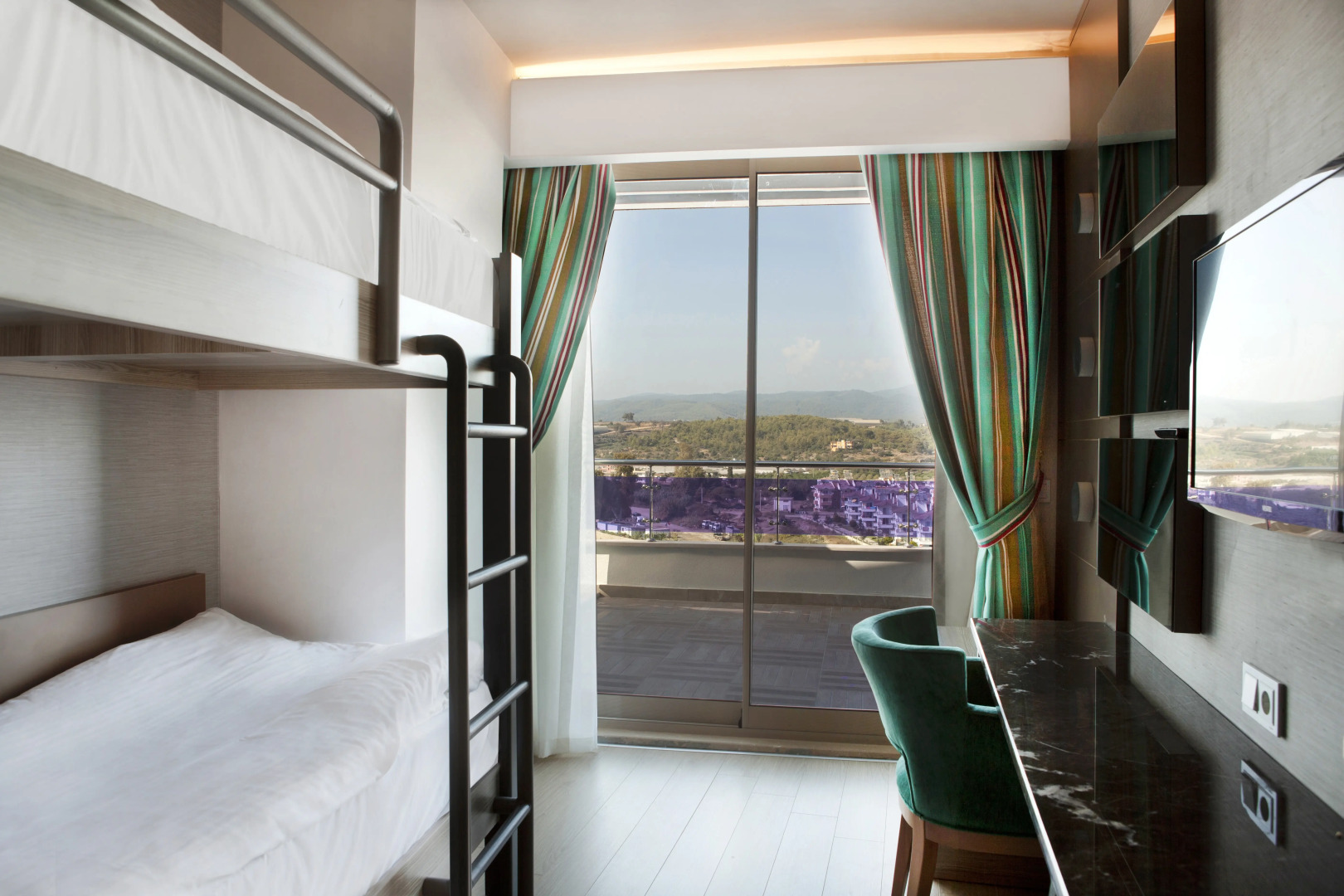 Long Beach Harmony Hotel & Spa