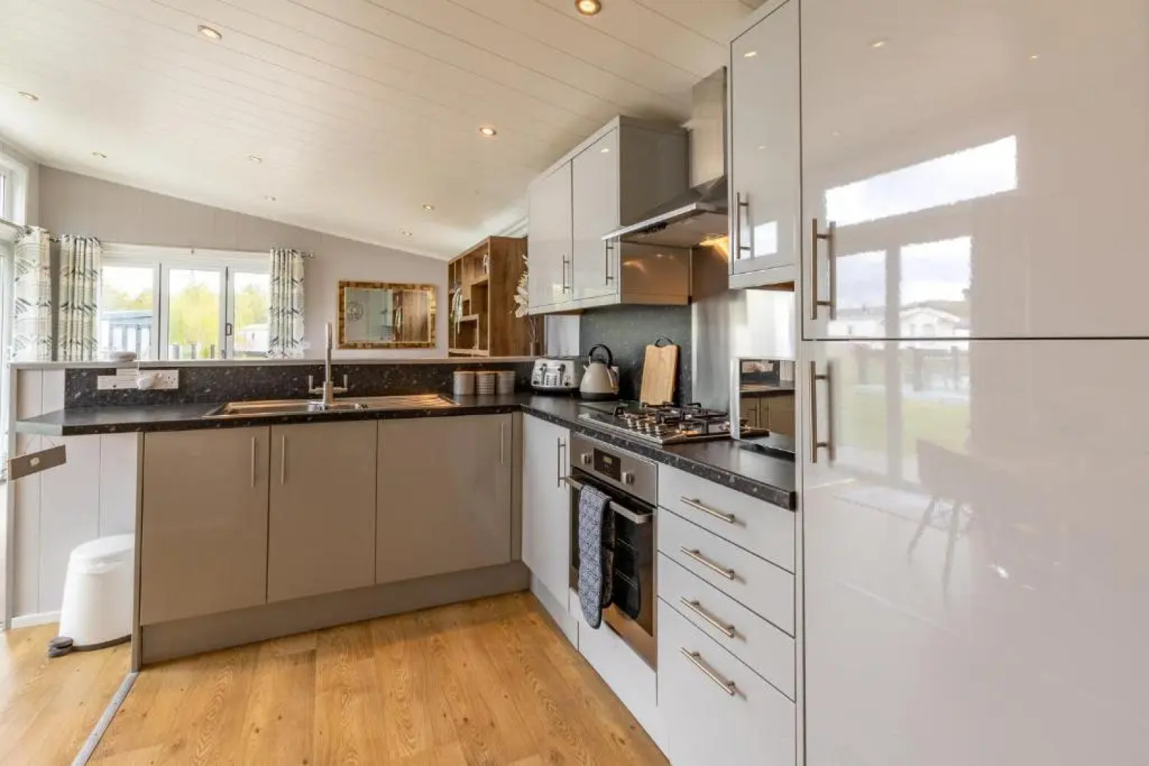 Inside No. 1 Retreat