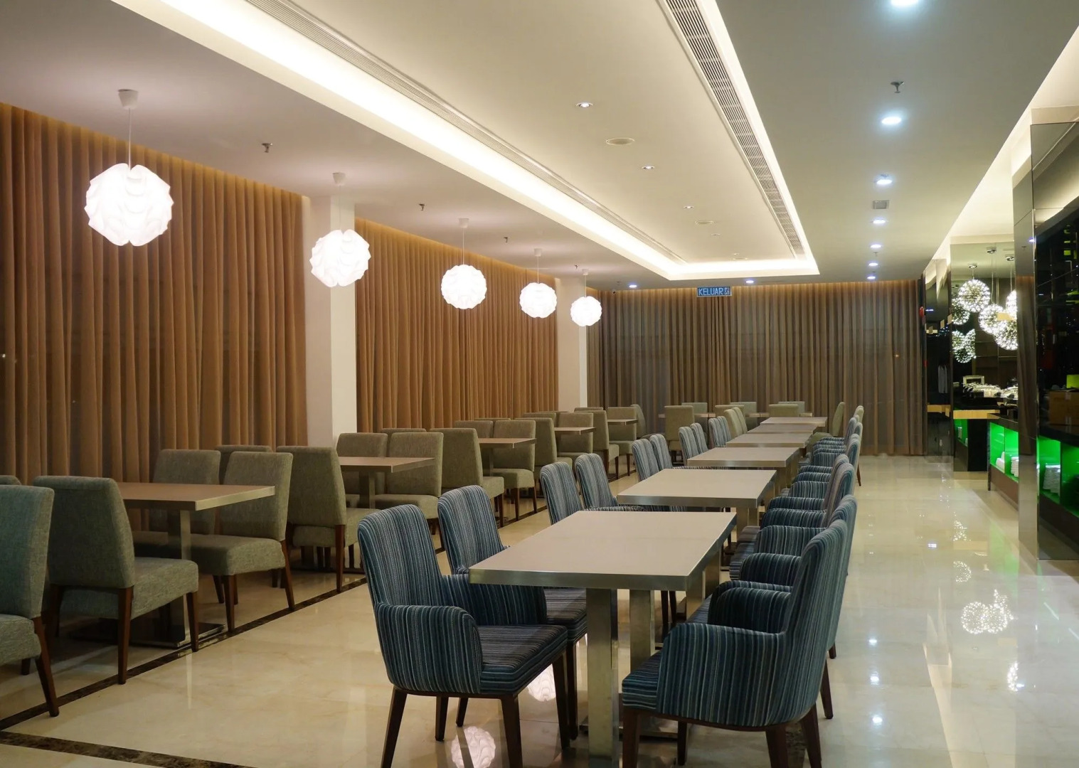 Greens Hotel & Suites