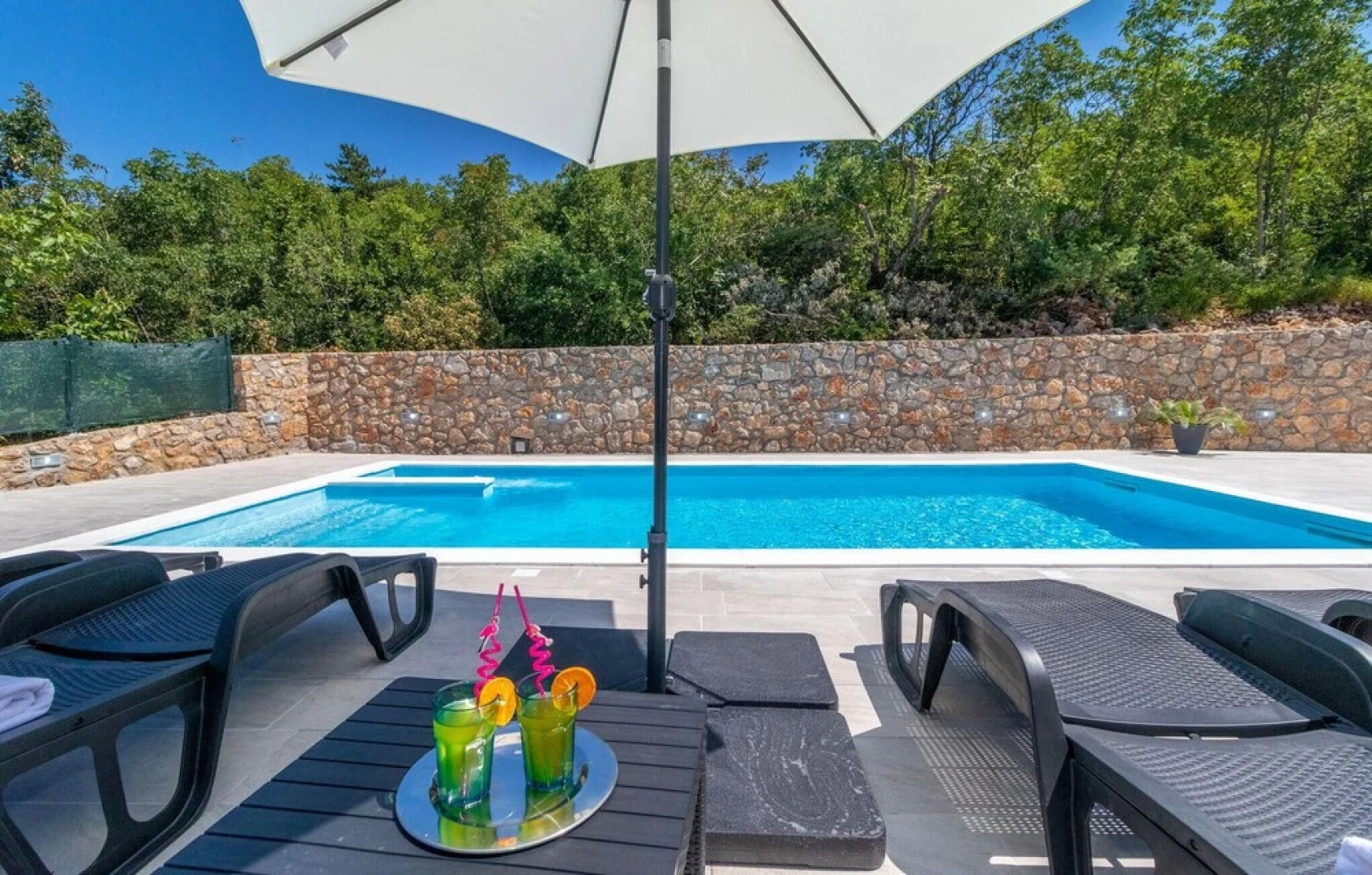 Amazing Home in Dramalj With Wifi and 2 Bedrooms