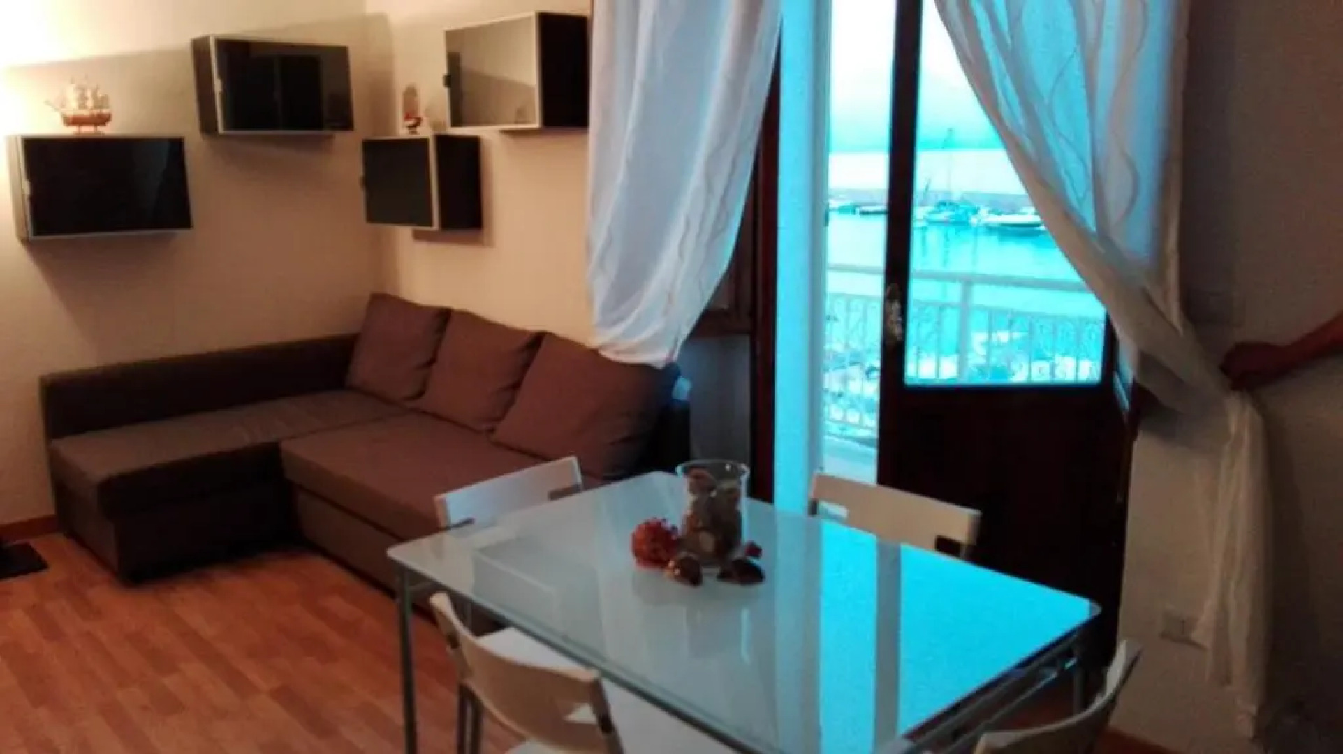 Scario Sunny Apartment in centro